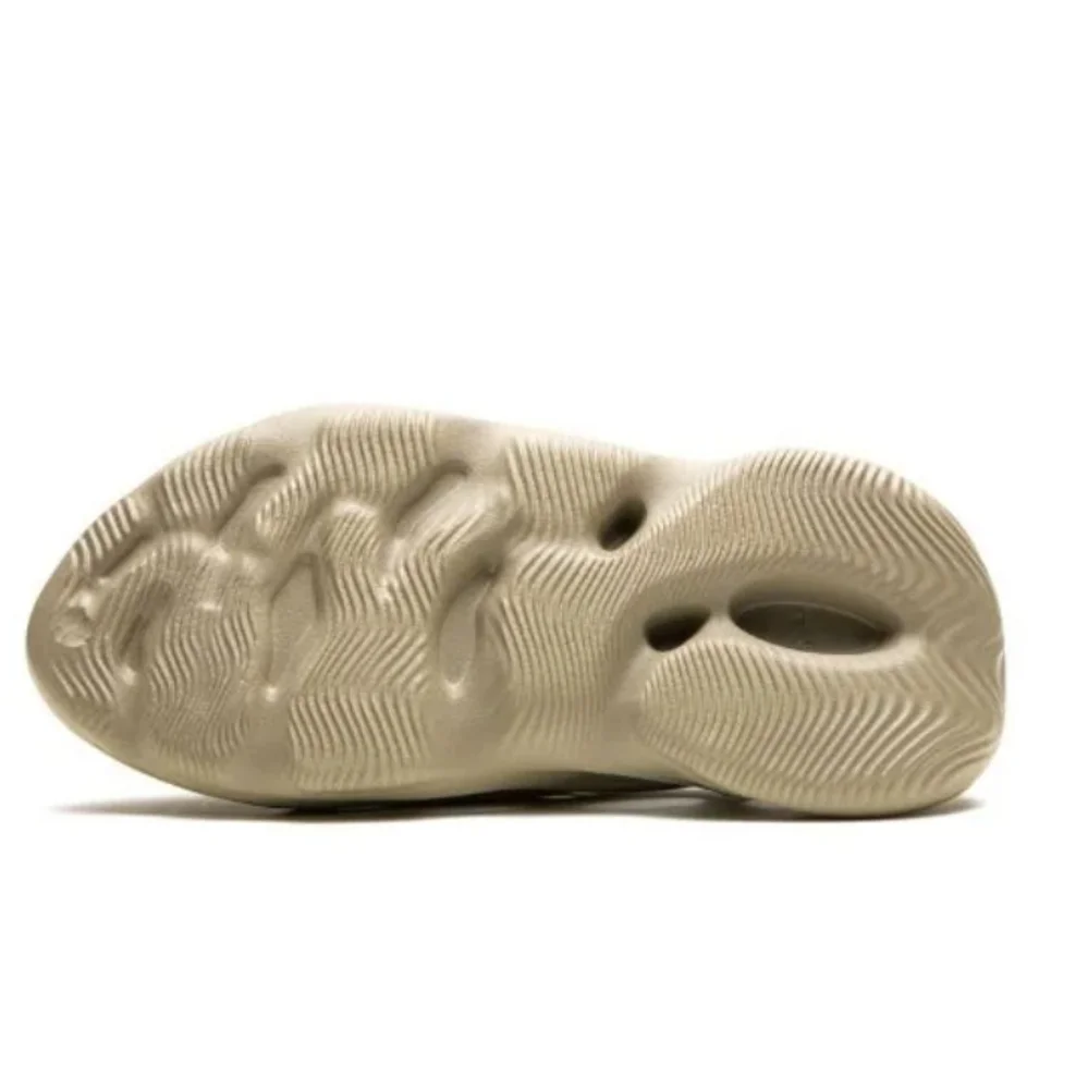 Adidas Yeezy Foam RNNR - Stone Salt - Picture 5 of 7